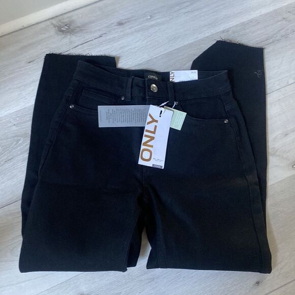 Only Emily high waist straight leg ankle jean black W28 L32 AsosNWT IN PACKAGING - Picture 9 of 9